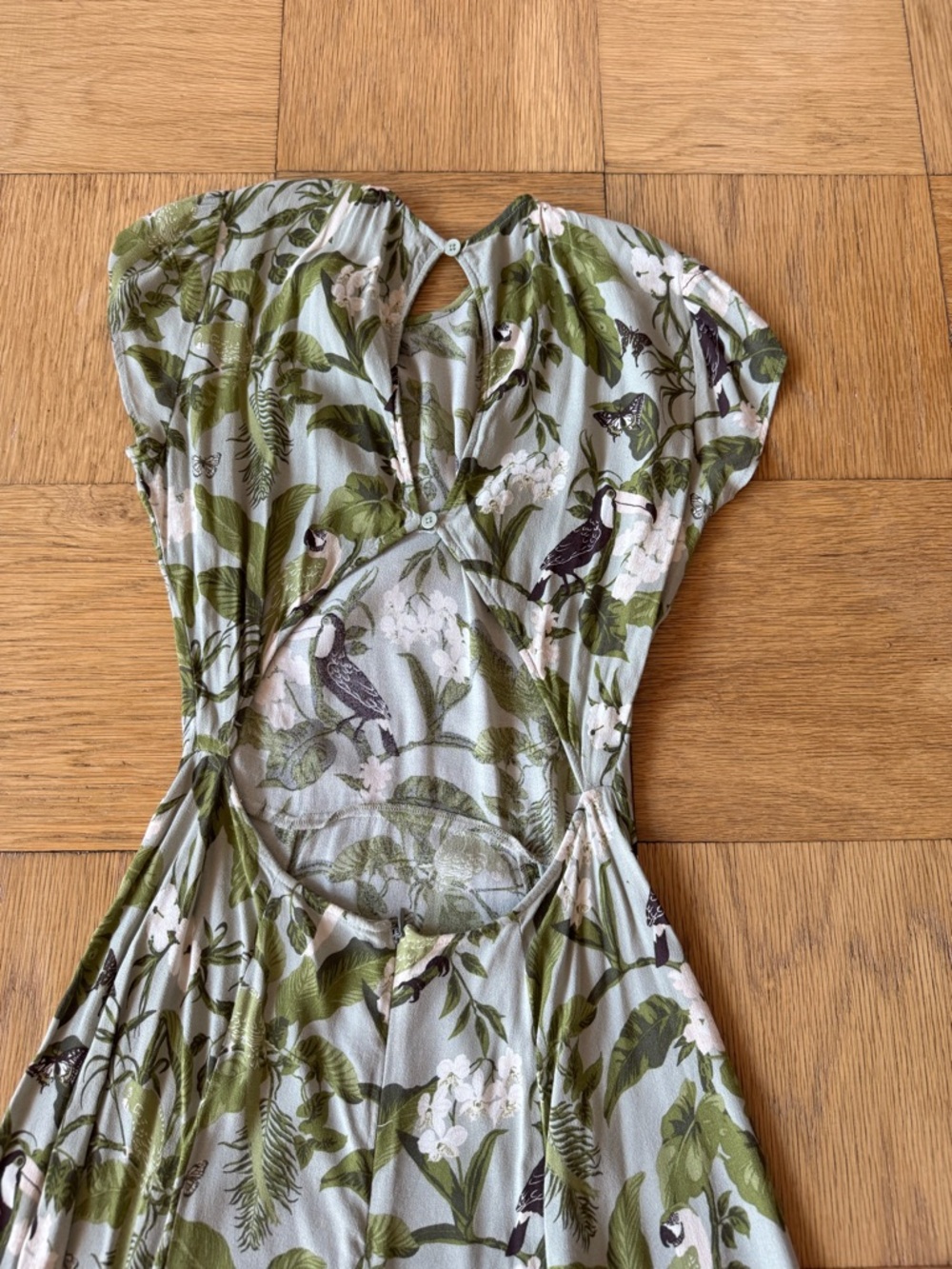 Reformation Gavin Dress Tropical Green Slit Open Back Parrots Birds Butterflies - Picture 5 of 11